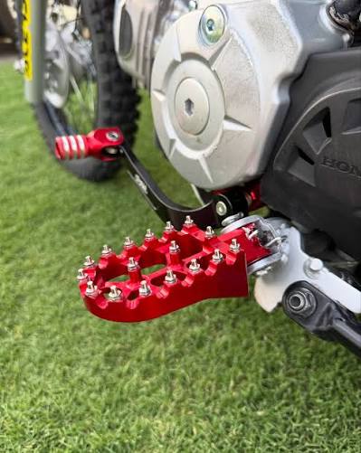 Motorcycle CNC Foot Pegs Pedal Anti-Slip Stud Footrest Aluminum Accessories For Honda CRF50 CRF70 CRF110 CRF125 CRF XR 50 70 110